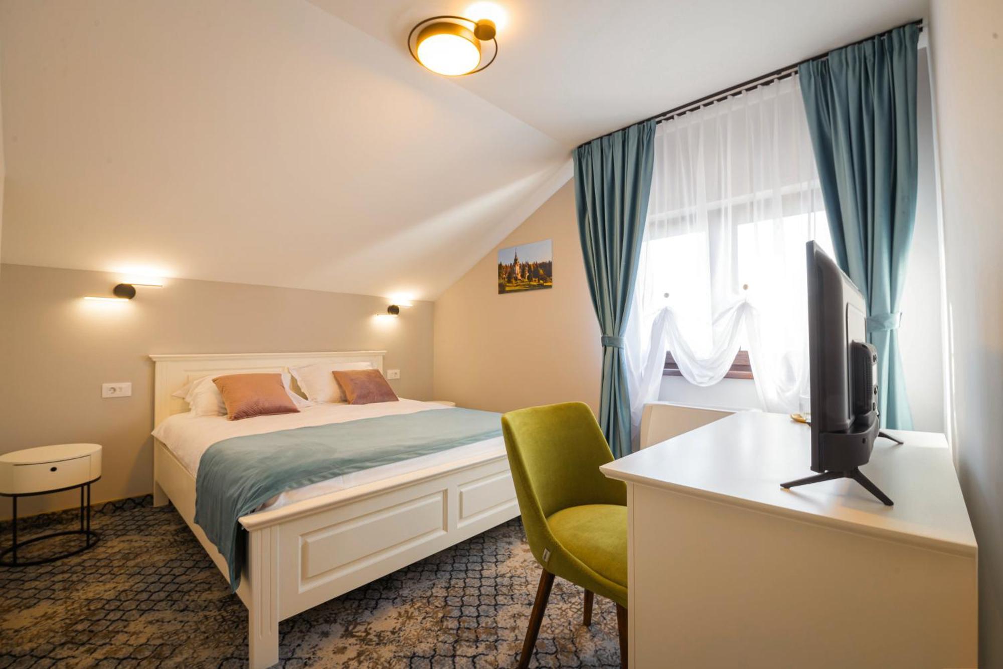 Vila Carol Alba Iulia Luaran gambar